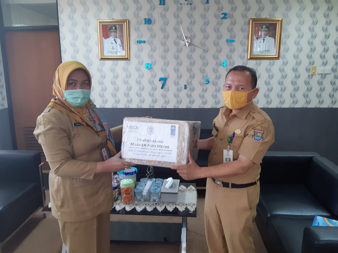 KOICA dan UNDP Serahkan 900 Masker Non Medis Ke Pemkab Tangerang